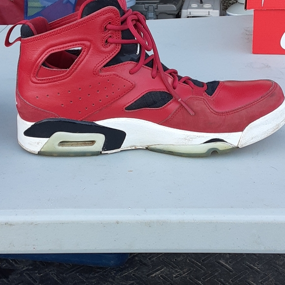 Shoes - Picture 2 of 10